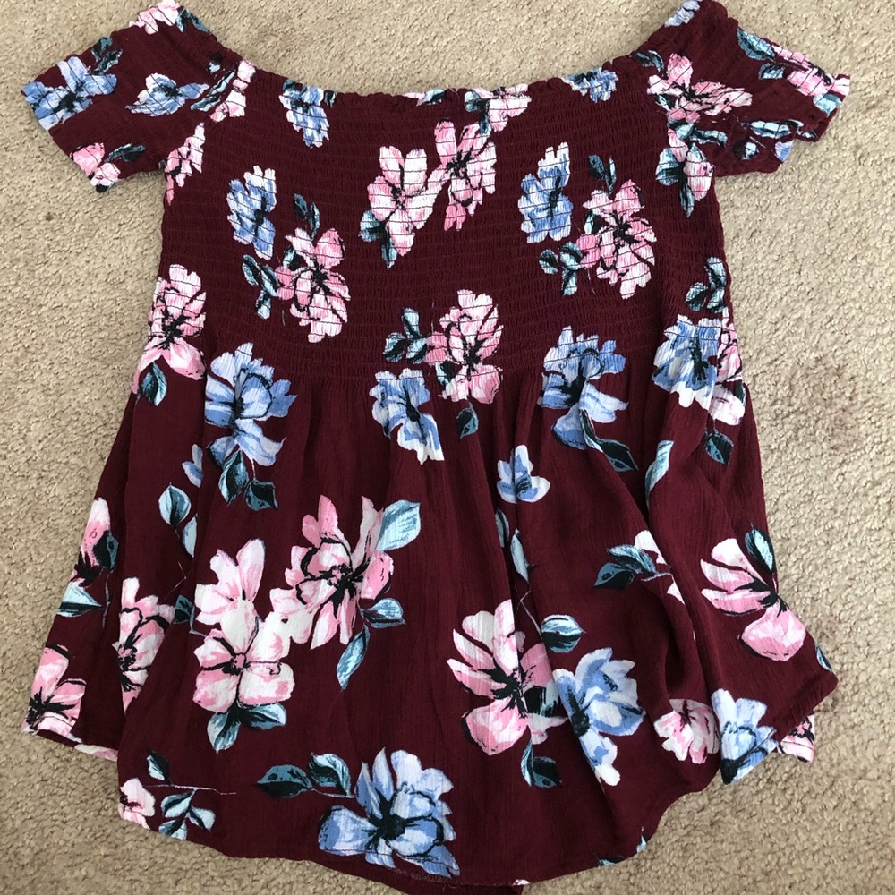 Off shoulder shirt